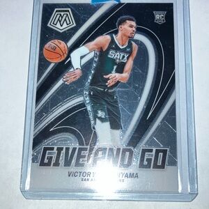 2023-24 Panini Mosaic Give and Go SA Spurs Basketball Rookie Card RC